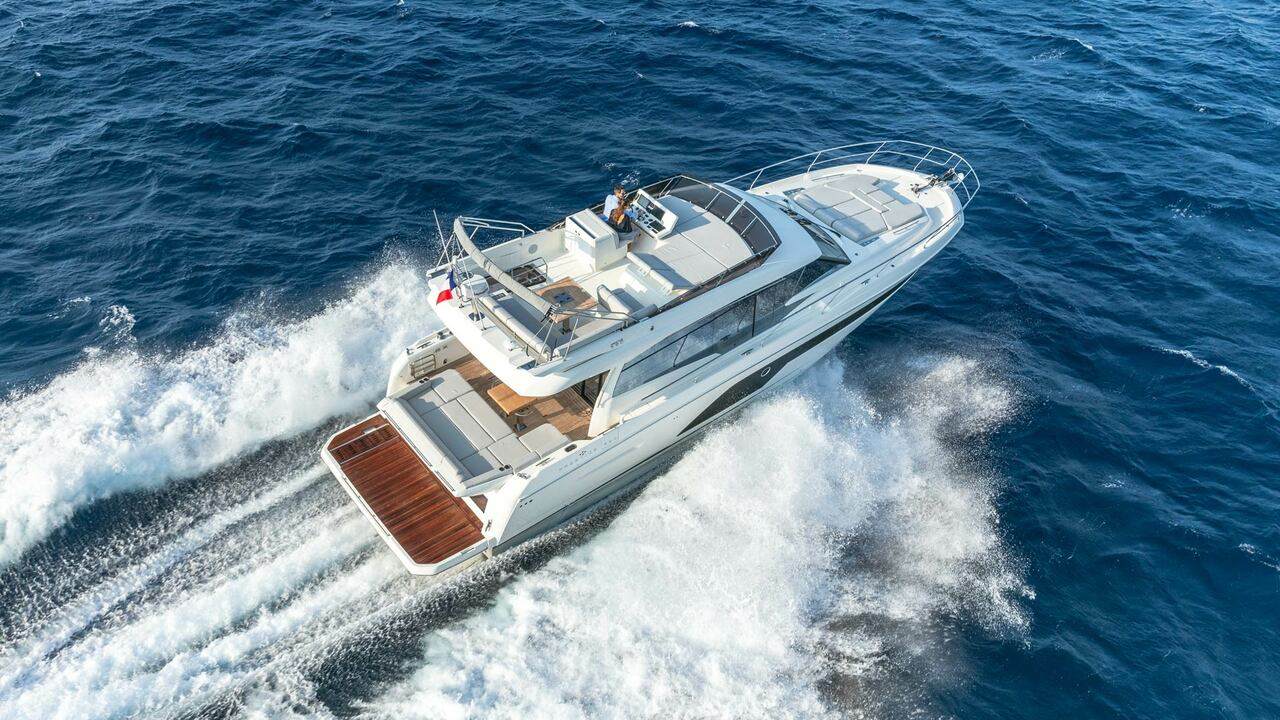 DZIANINY.CLUB 2 – Prestige 590 Fly
