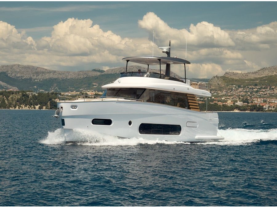 Princess M – Azimut Magellano 66