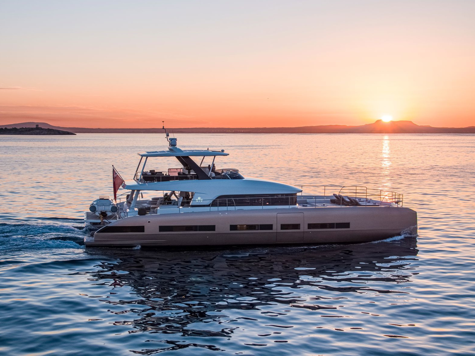Premium + – Lagoon Seventy 8