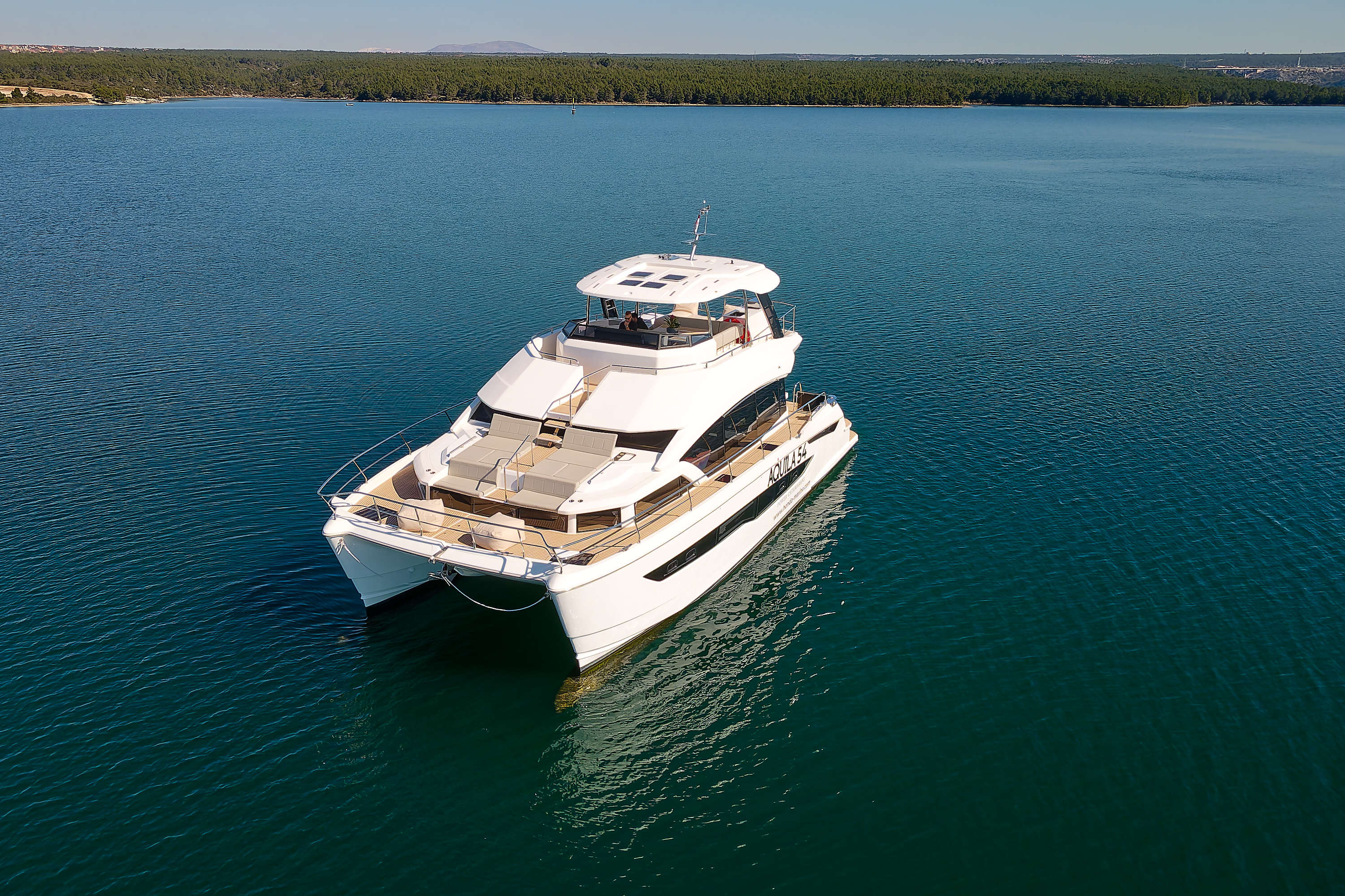 By My Side – Aquila 54 Yacht