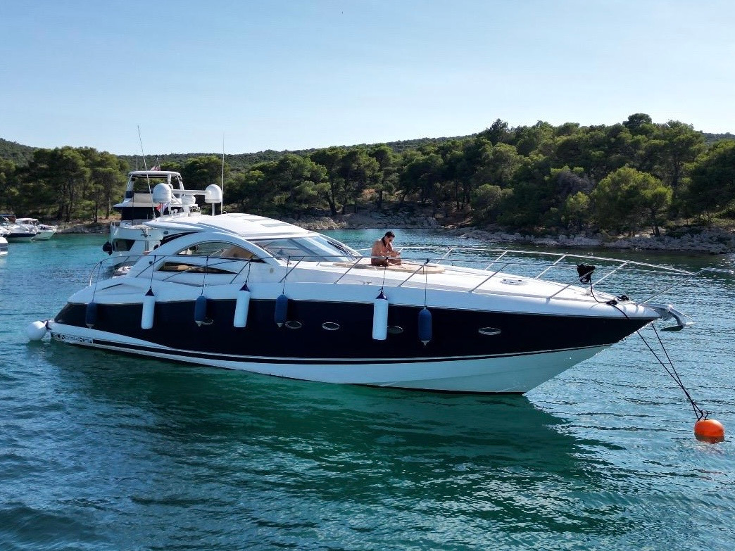 Polly – Sunseeker Portofino 53