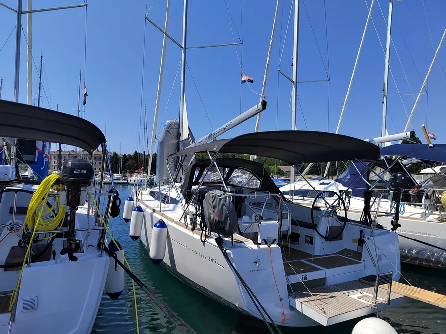 Fig – Sun Odyssey 349