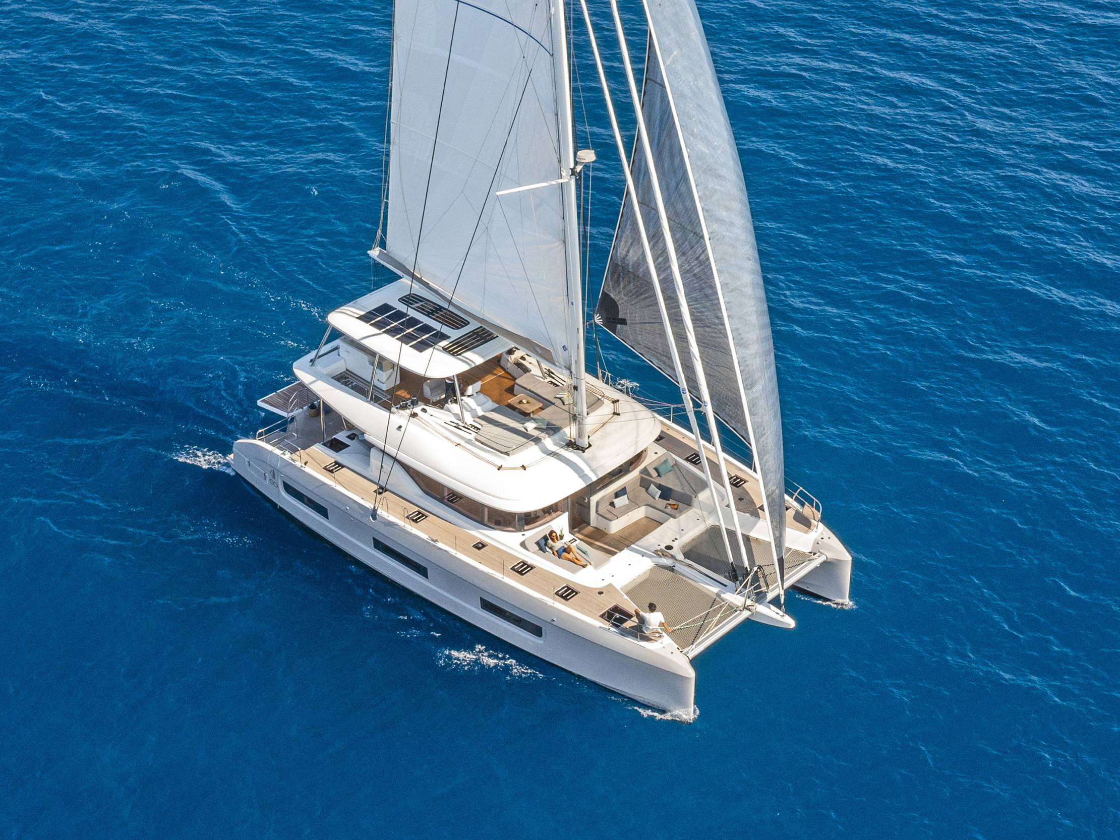 LADY M – Lagoon 60