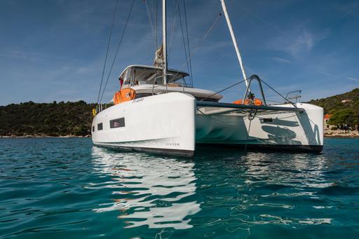 Lagoon 55