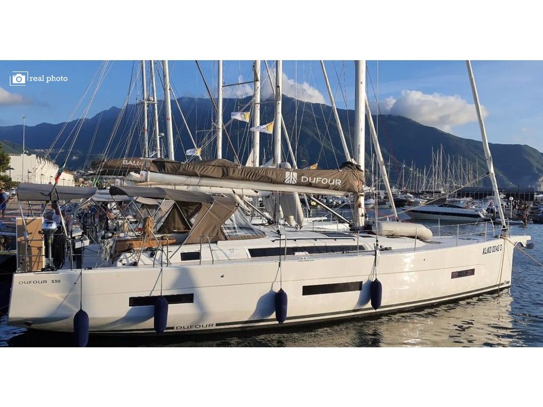 Cassiopea - A/C, Generator, Water maker, Solar Panel