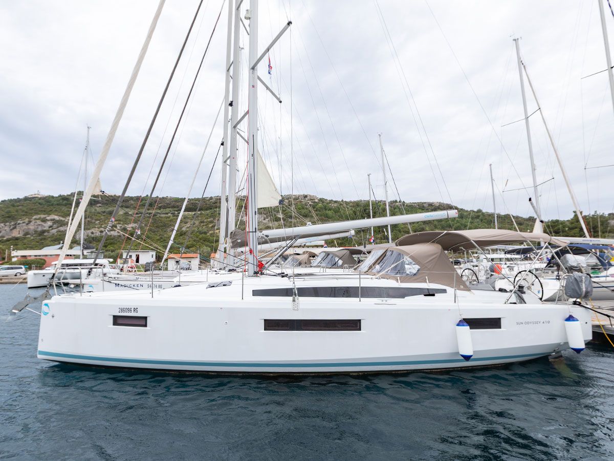 OSKAR  new 2024 (air condition, solar panels)