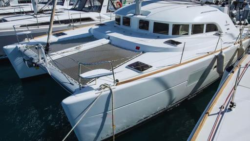 Lagoon 380