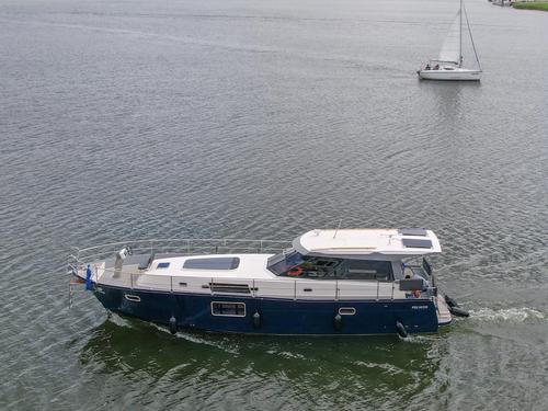 Nautika 1300 Royal