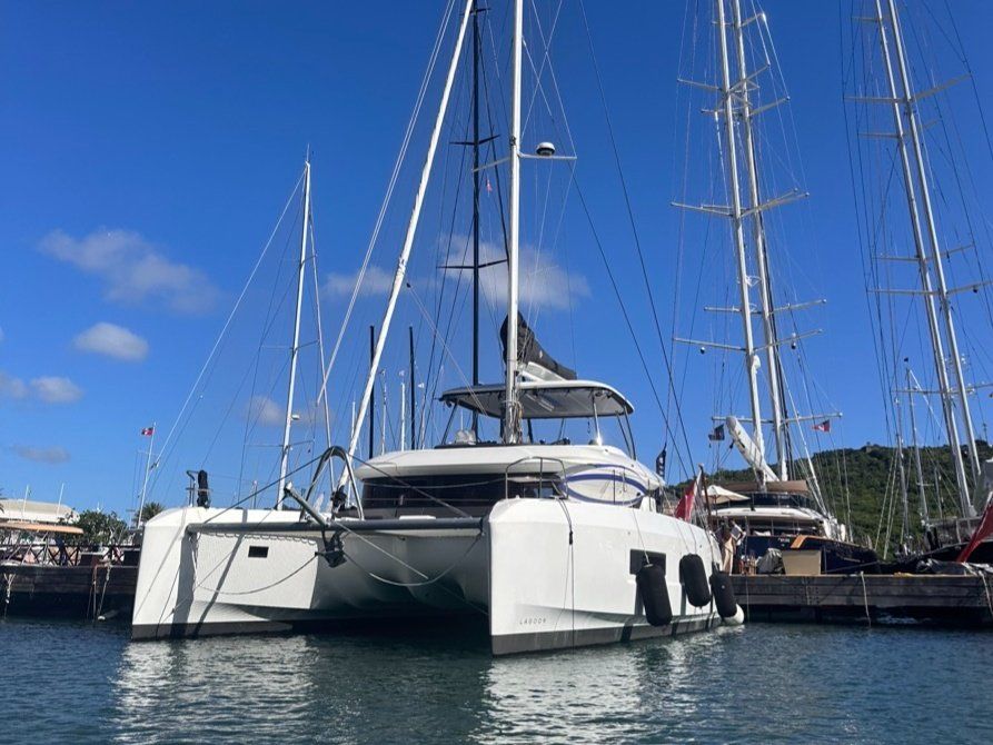 Maui- FIRST CLASS